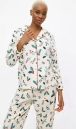 Holly Print Pyjama Set - Image 2